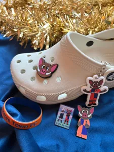 CustomCupsNow.Com - PVC Keychain