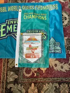 CustomCupsNow.Com - Podium Banners