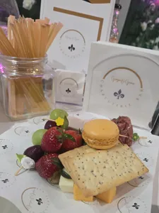 CustomCupsNow.Com - Custom Paper Beverage Napkin