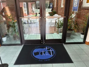 CustomCupsNow.Com - Logo Floor Mats