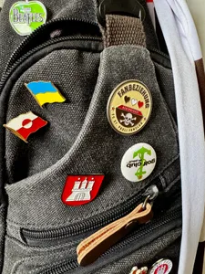 CustomCupsNow.Com - Soft Enamel Pin