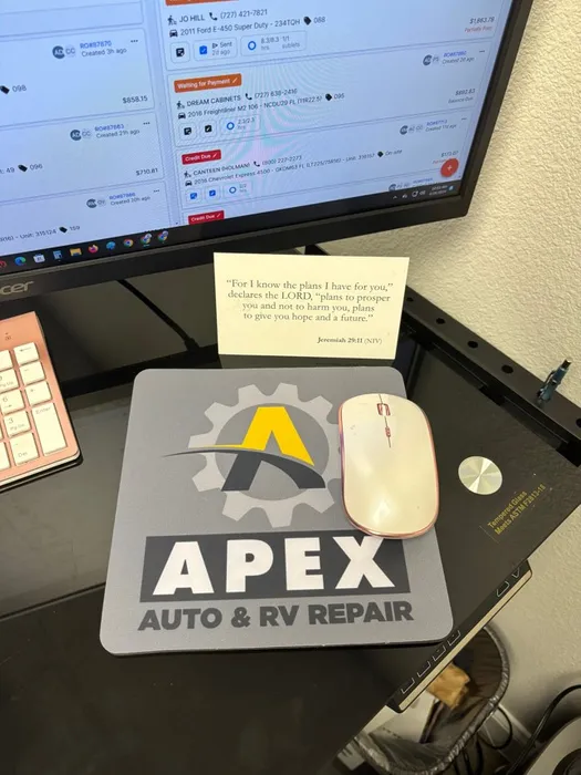 CustomCupsNow.Com - Custom Square Mouse Pad