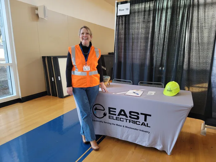 CustomCupsNow.Com - Custom Rectangle Table Covers