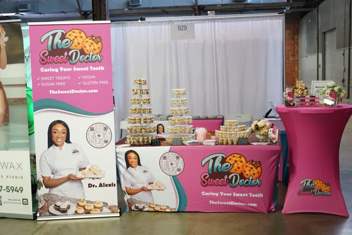 CustomCupsNow.Com - Custom Rectangle Table Covers