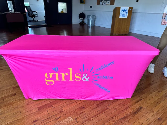 CustomCupsNow.Com - Custom Rectangle Table Covers