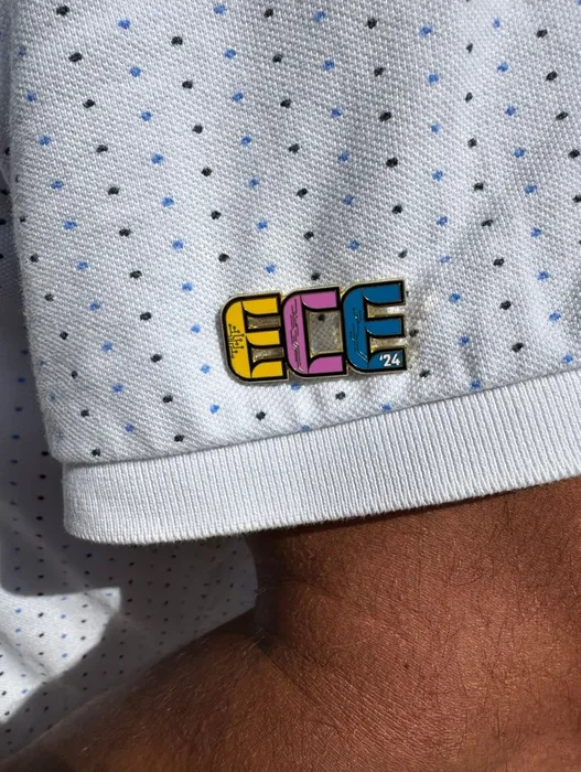 CustomCupsNow.Com - Hard Enamel Pin