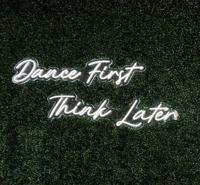 CustomCupsNow.Com - Custom Neon Sign