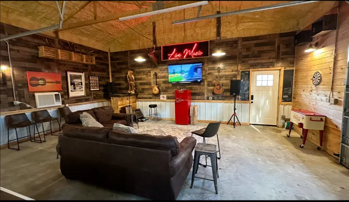 CustomCupsNow.Com - Custom Neon Sign