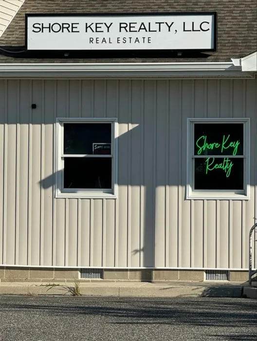 CustomCupsNow.Com - Custom Neon Sign