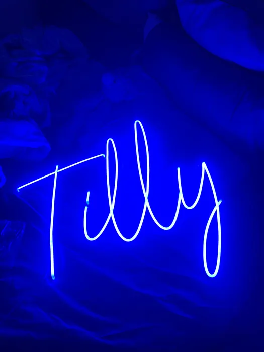 CustomCupsNow.Com - Custom Neon Sign