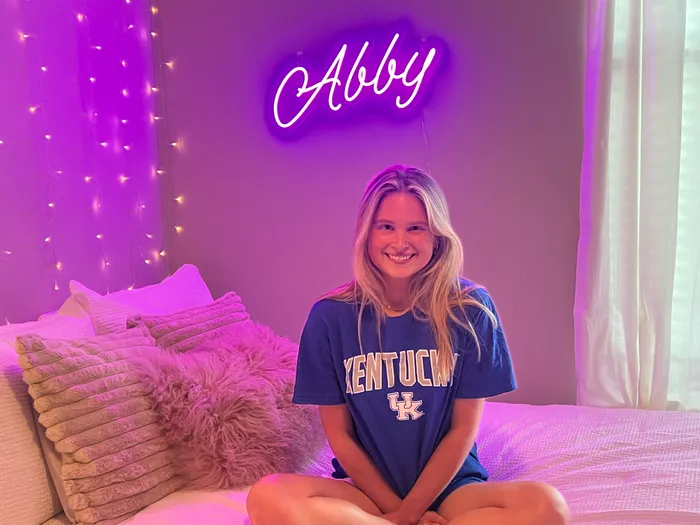 CustomCupsNow.Com - Custom Neon Sign