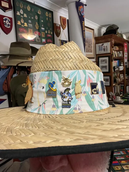 CustomCupsNow.Com - Soft Enamel Pin