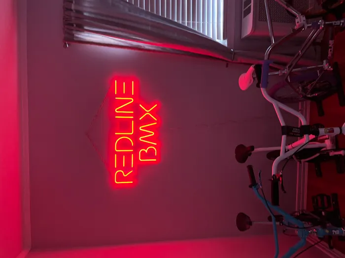 CustomCupsNow.Com - Custom Neon Sign