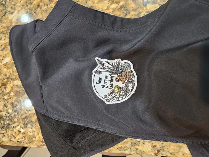 CustomCupsNow.Com - Embroidered Patches