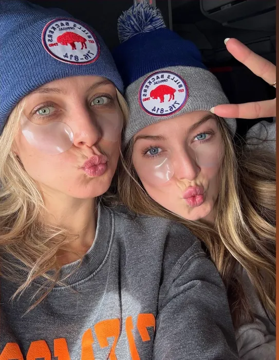 CustomCupsNow.Com - Embroidered Patches