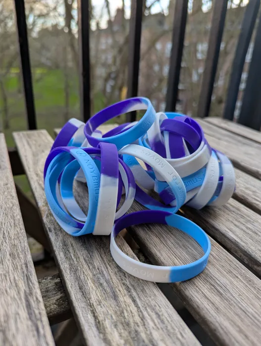 CustomCupsNow.Com - Debossed