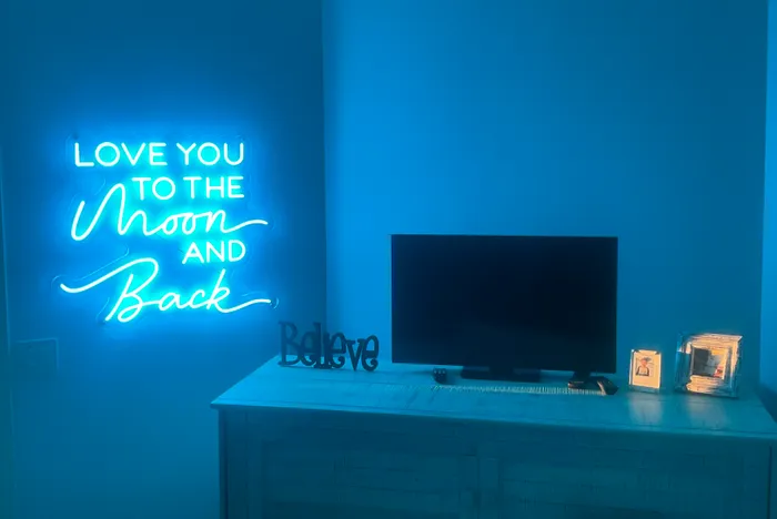 CustomCupsNow.Com - I Love You To The Moon And Back Neon Sign