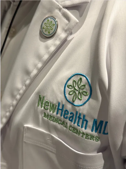 CustomCupsNow.Com - Epoxy Lapel Pin