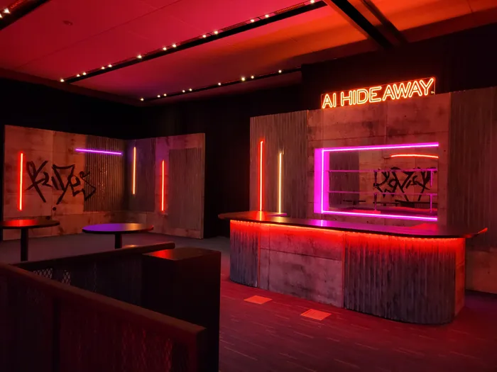 CustomCupsNow.Com - Custom Neon Sign