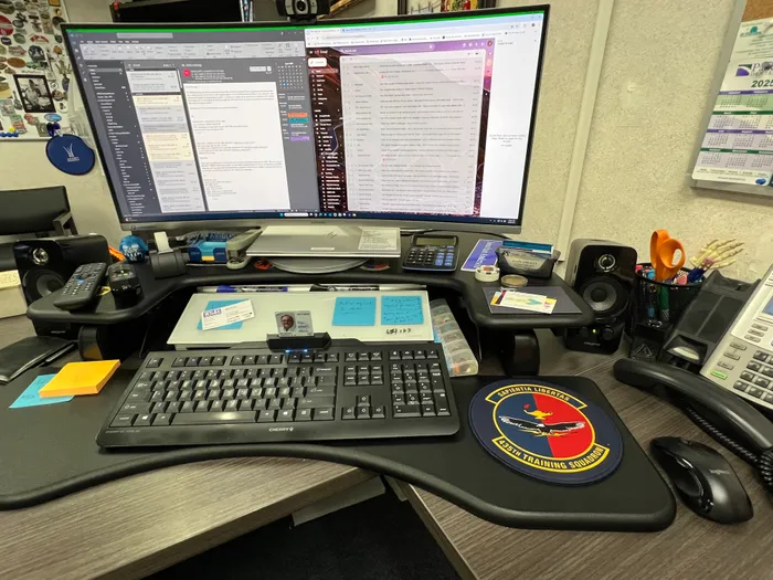 CustomCupsNow.Com - Custom Round Mouse Pad