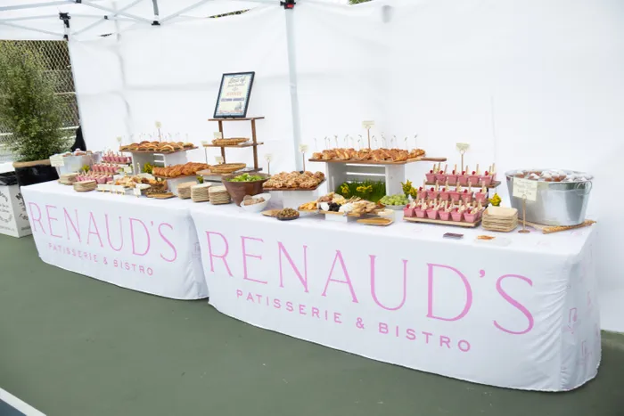 CustomCupsNow.Com - Custom Rectangle Table Covers