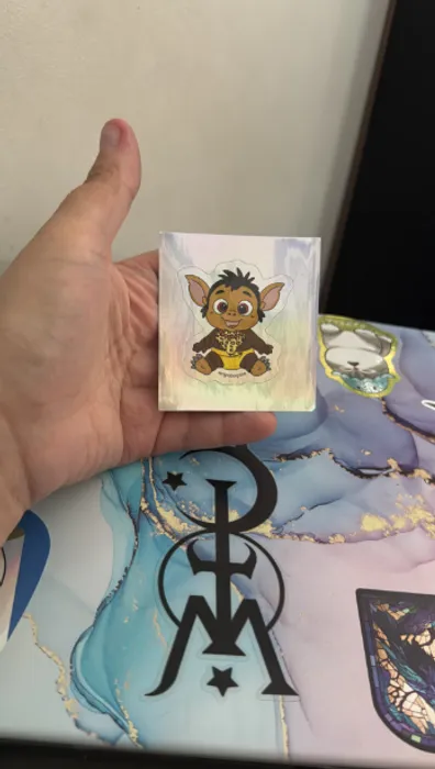 CustomCupsNow.Com - Hologram Stickers