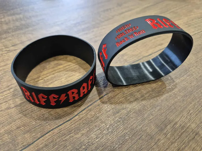 CustomCupsNow.Com - Debossed Colorfilled