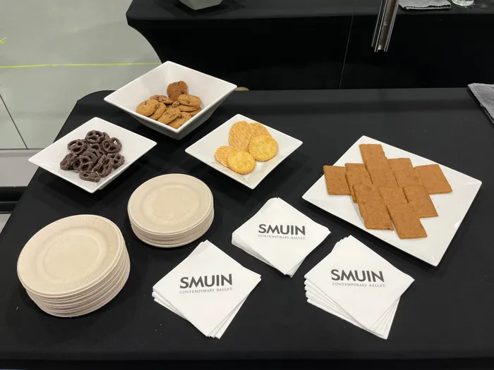 CustomCupsNow.Com - Custom Beverage Napkin