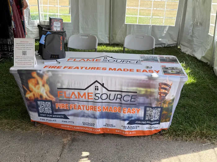 CustomCupsNow.Com - Custom Zip Up Trade Show Display Tension Fabric 10' x 8'