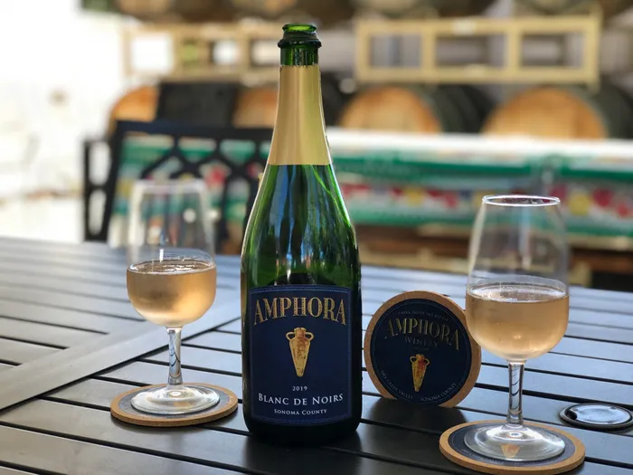 CustomCupsNow.Com - Cork Coasters