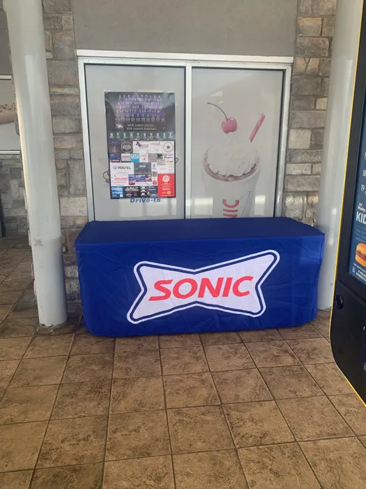 CustomCupsNow.Com - Custom Rectangle Table Covers