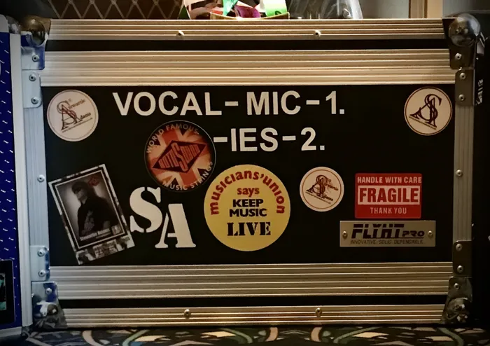 CustomCupsNow.Com - Circle Stickers