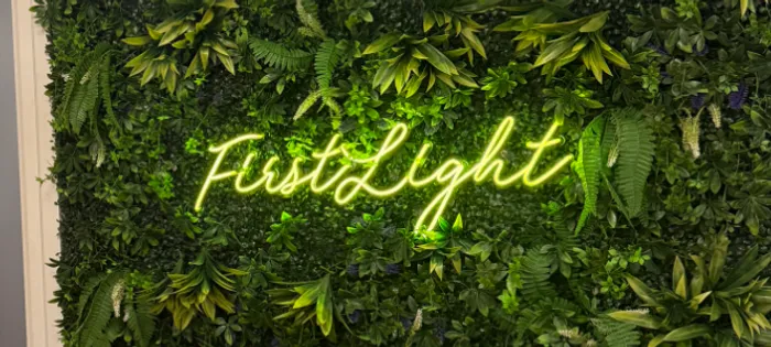 CustomCupsNow.Com - Custom Neon Sign