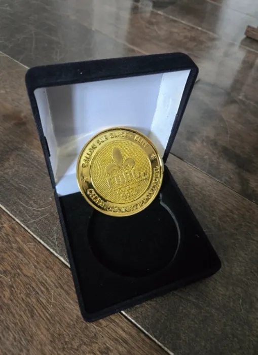 CustomCupsNow.Com - Die Struck Challenge Coins