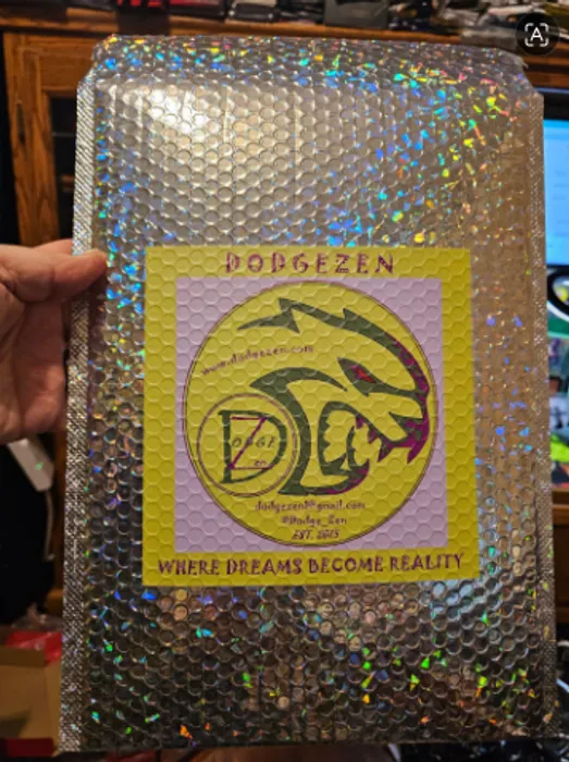 CustomCupsNow.Com - Custom Holographic Bubble Mailer