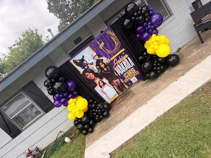 CustomCupsNow.Com - Custom Vinyl Banner