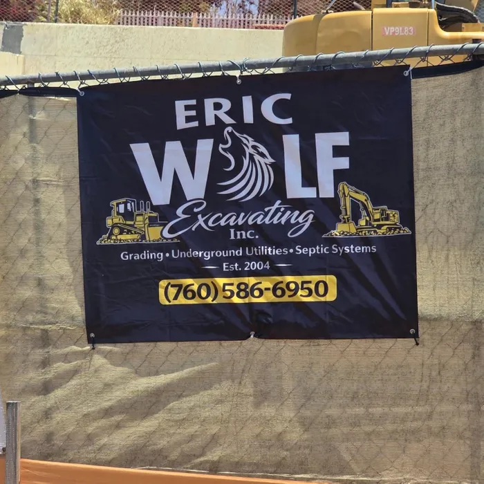 CustomCupsNow.Com - Custom Vinyl Banners
