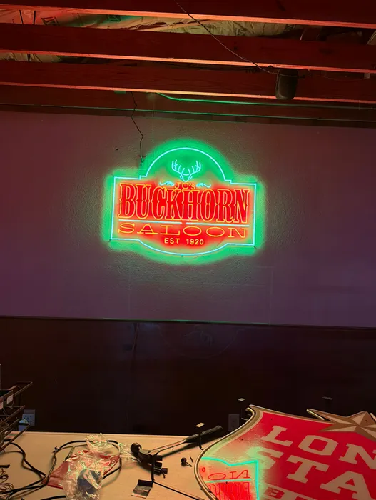 CustomCupsNow.Com - Artwork Neon Sign