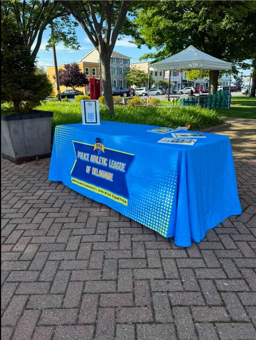 CustomCupsNow.Com - Custom Rectangle Table Covers