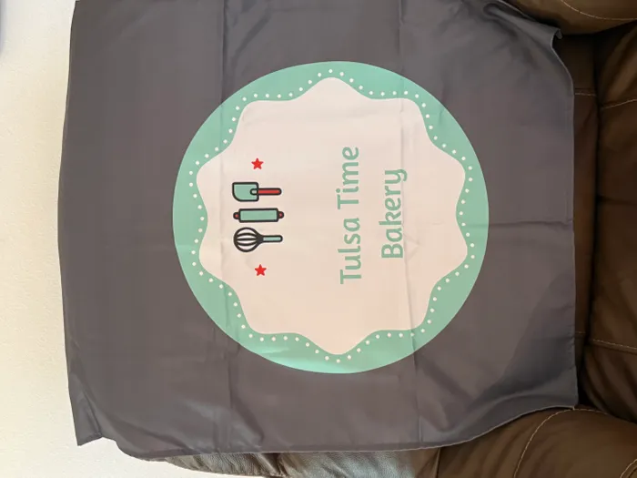 CustomCupsNow.Com - Table Runner