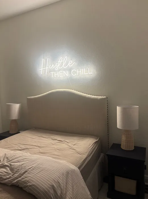 CustomCupsNow.Com - Artwork Neon Sign