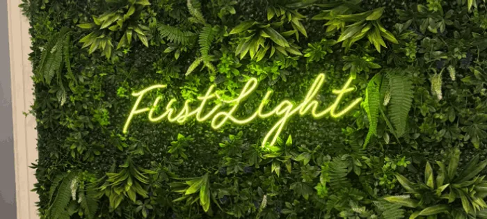CustomCupsNow.Com - Custom Neon Sign