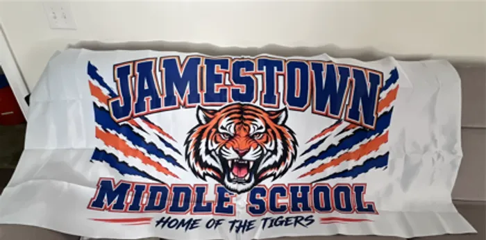 CustomCupsNow.Com - Breakaway Vinyl Banners