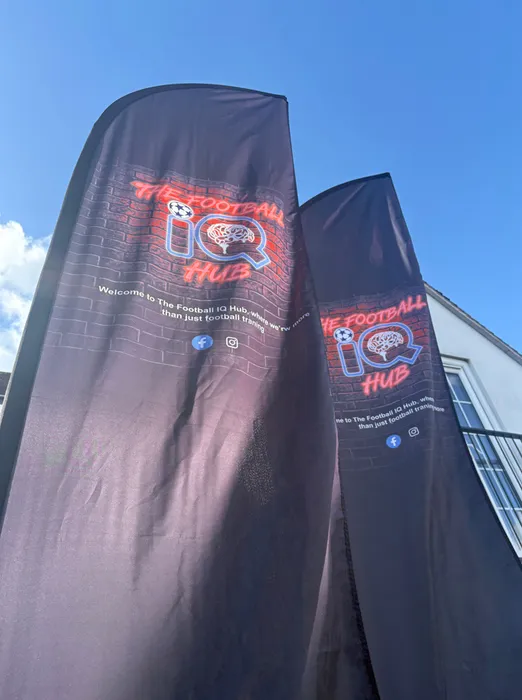 CustomCupsNow.Com - Concave Flag