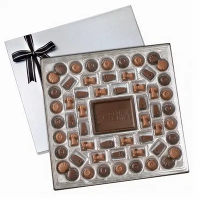 Large Custom Chocolate Delights Gift Box ( 1 1/2 lbs.) - Custom Cups Now