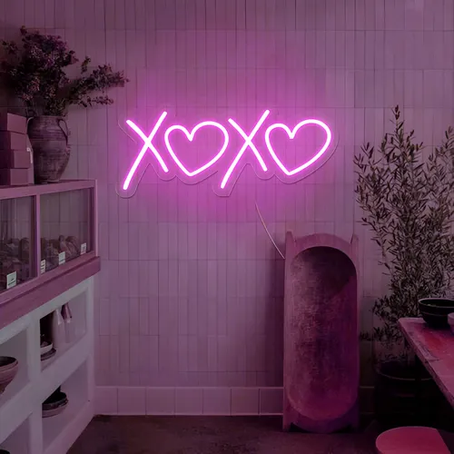 XOXO Heart Pink Neon Sign - Custom Cups Now